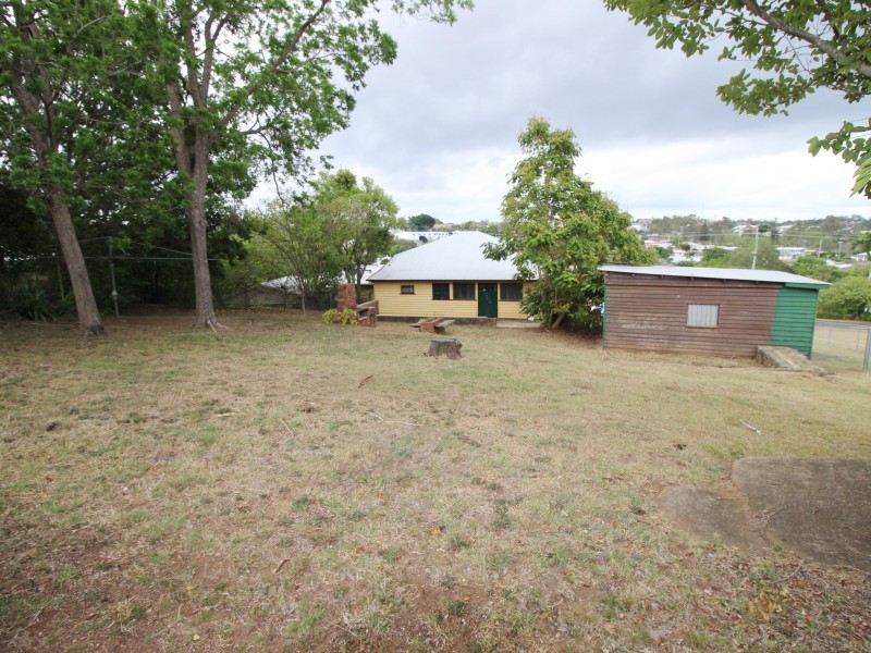 15 Crescent Road, Gympie QLD 4570