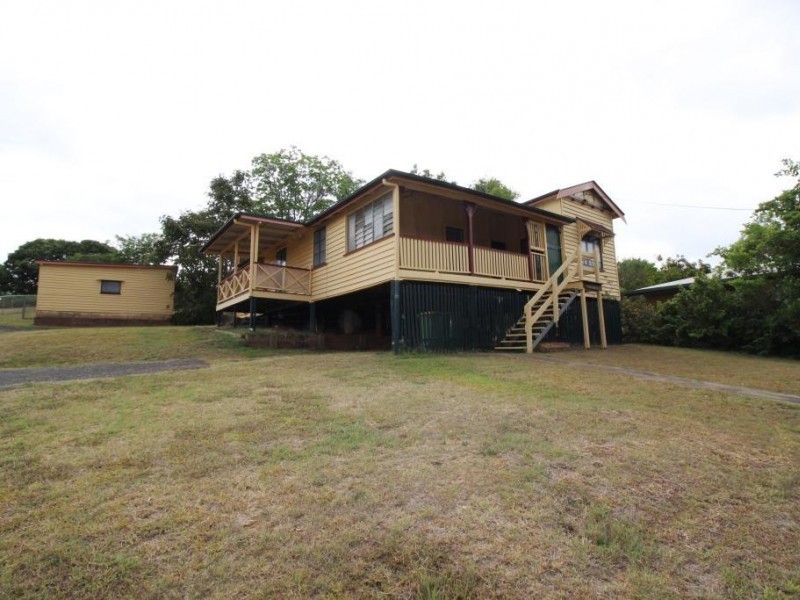 15 Crescent Road, Gympie QLD 4570