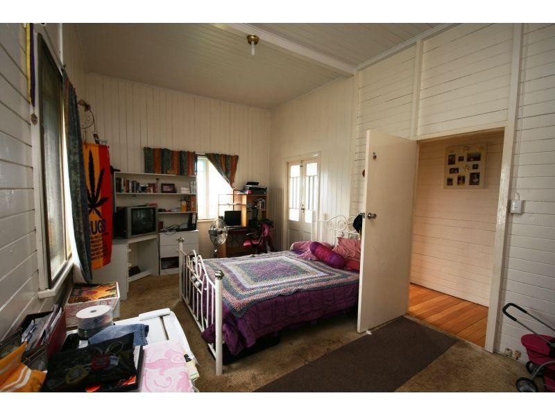 15 Crescent Road, Gympie QLD 4570