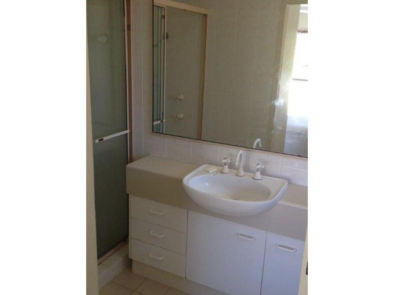 4/3 Peza Crt, Noosa Heads QLD 4567