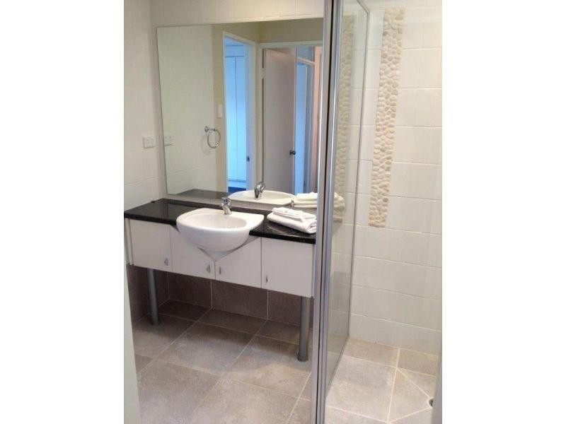 2/6 Peza, Noosaville QLD 4566