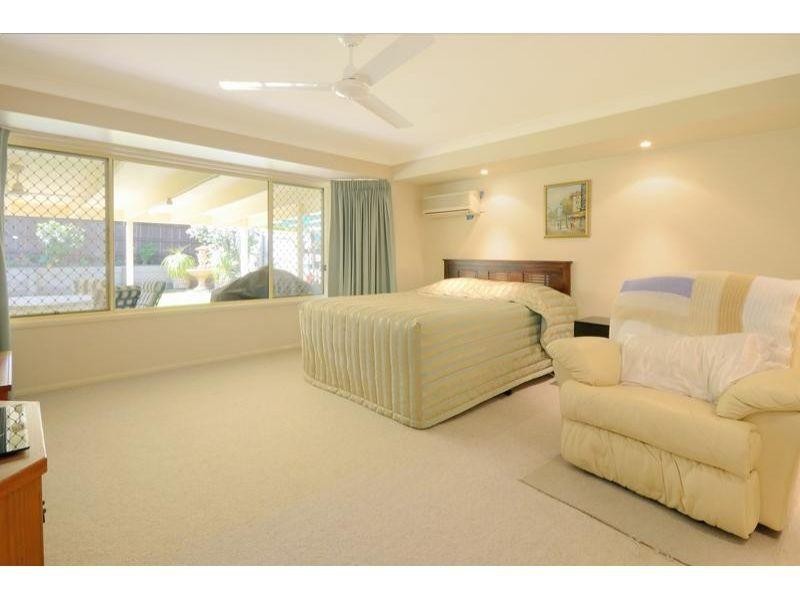 8   Oakland Dr, Tewantin QLD 4565