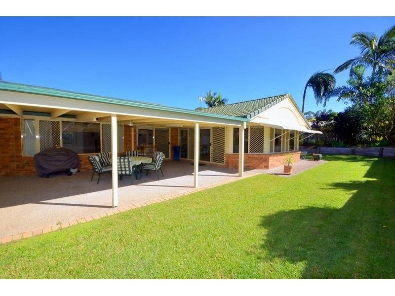8   Oakland Dr, Tewantin QLD 4565