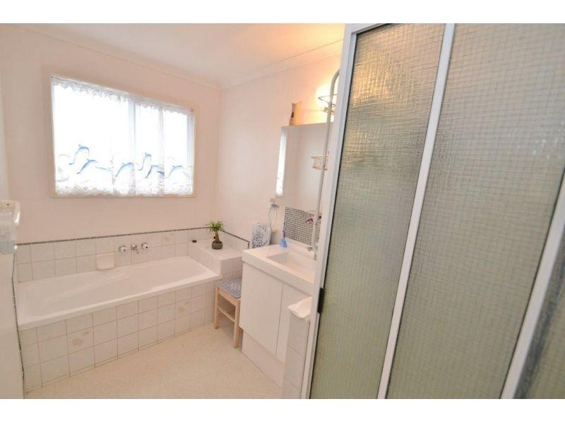 1 Rocks Road, Southside QLD 4570