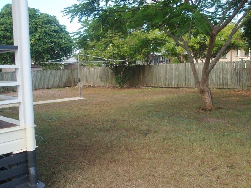 3 Valentine Street, Southside QLD 4570