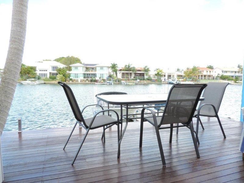 4/5 Sunseeker Close, Noosaville QLD 4566