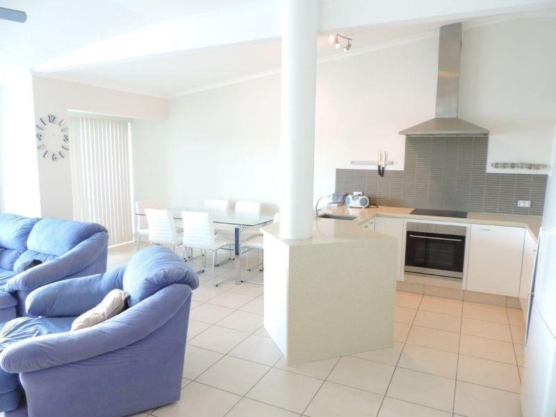 4/5 Sunseeker Close, Noosaville QLD 4566