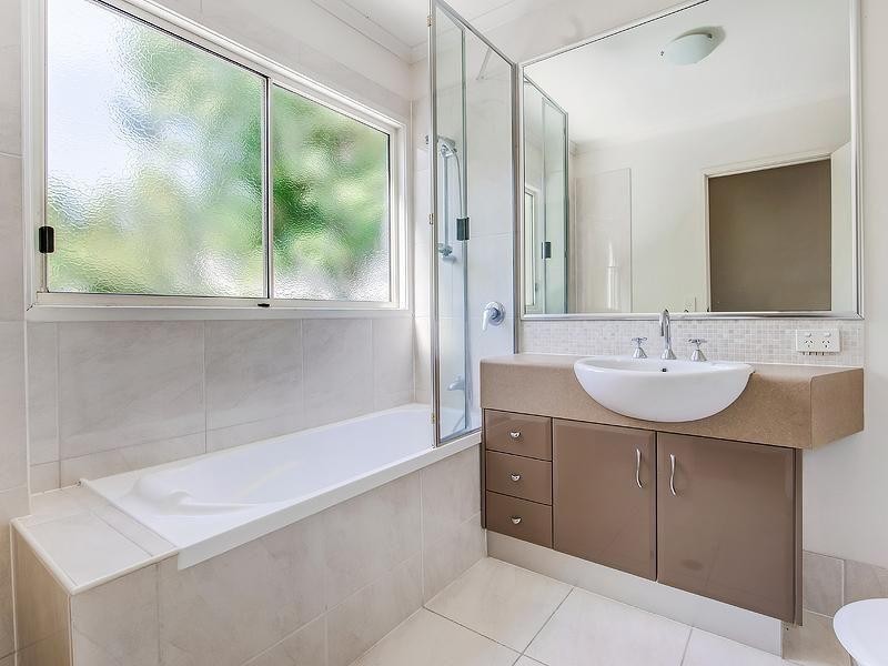 2/16 Sunseeker Close, Noosaville QLD 4566