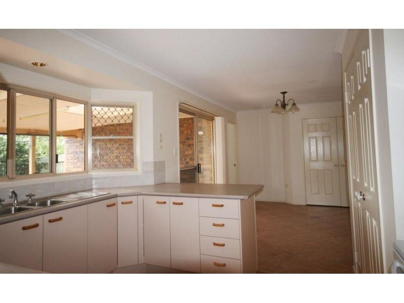 59 Furness Road, Southside QLD 4570