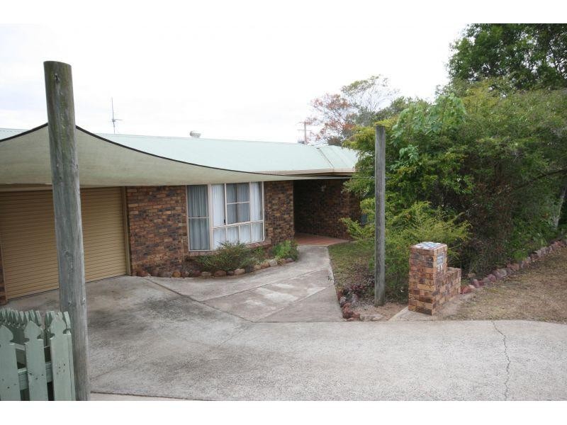 59 Furness Road, Southside QLD 4570
