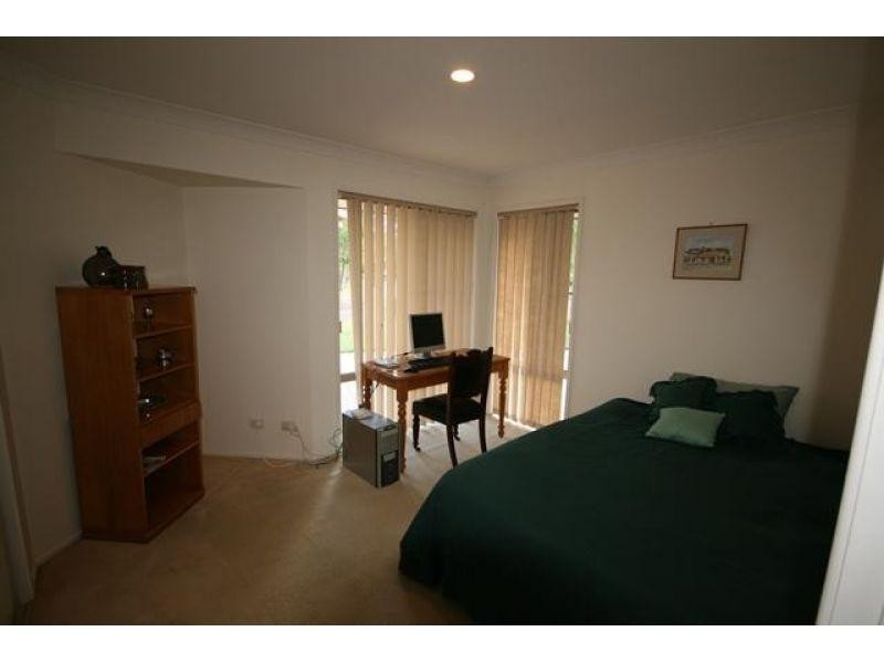 2 Honeyeater Ave, Noosaville QLD 4566