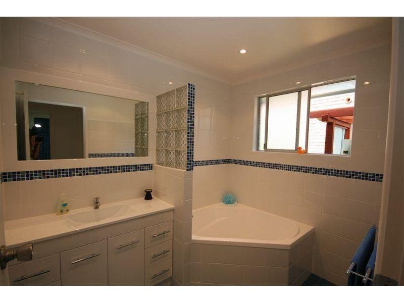 13 Koel St, Noosaville QLD 4566