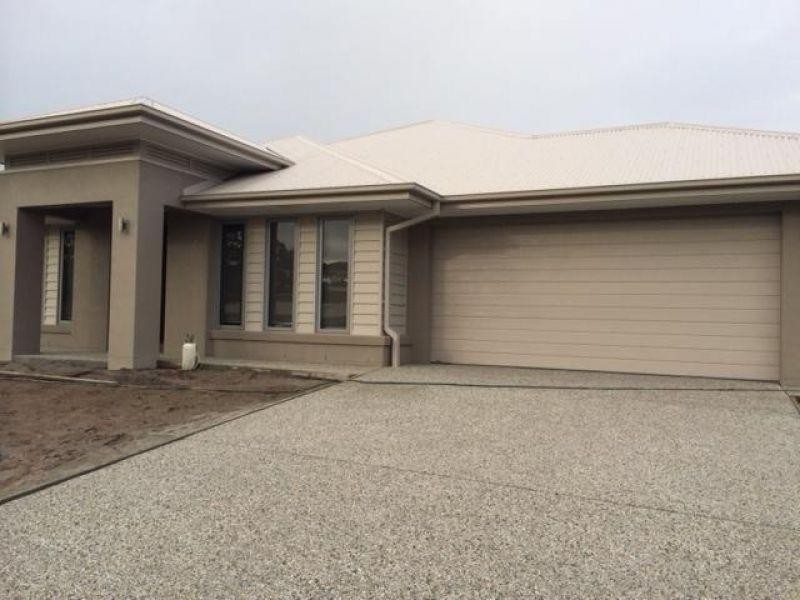 11 Limosa Cct, Noosaville QLD 4566