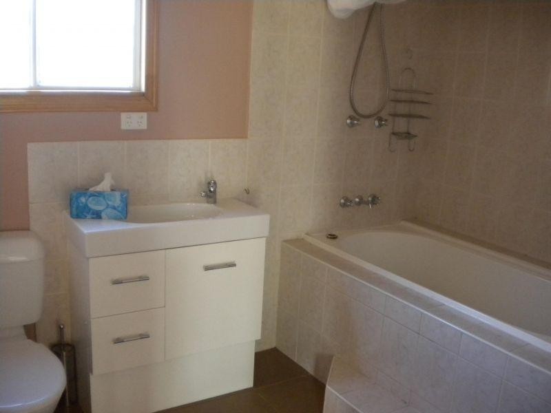 18  Tarragon Rd, The Palms QLD 4570