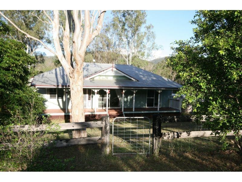 33 Kabi Cres, Widgee QLD 4570