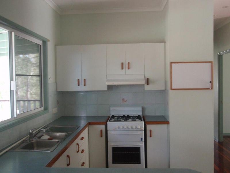 33 Kabi Cres, Widgee QLD 4570