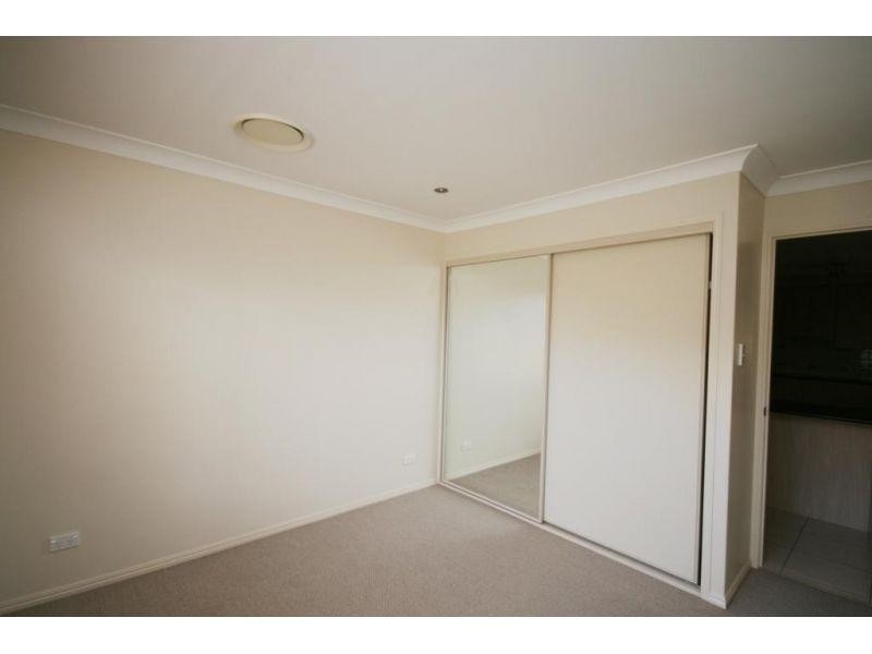 1 Greens Court, Southside QLD 4570