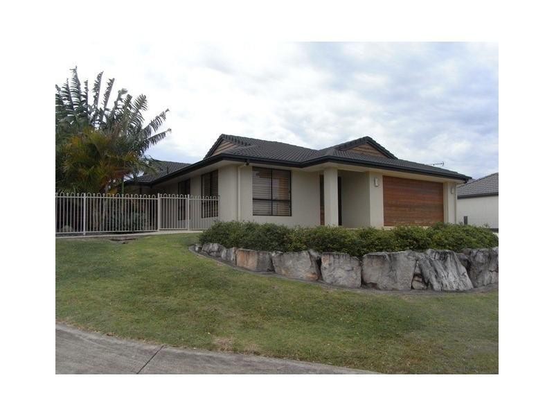 1 Greens Court, Southside QLD 4570