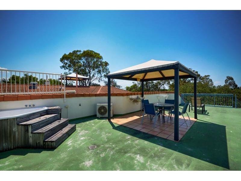 9/144 Noosa Parade, Noosaville QLD 4566