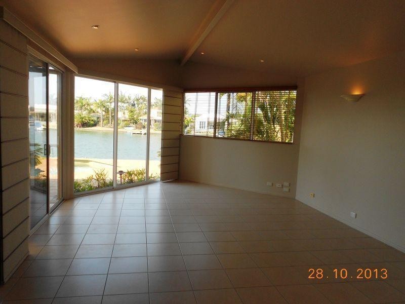 27 Seamount Quays, Noosa Waters QLD 4566