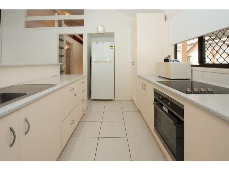 8/27 Munna Crescent, Noosaville QLD 4566