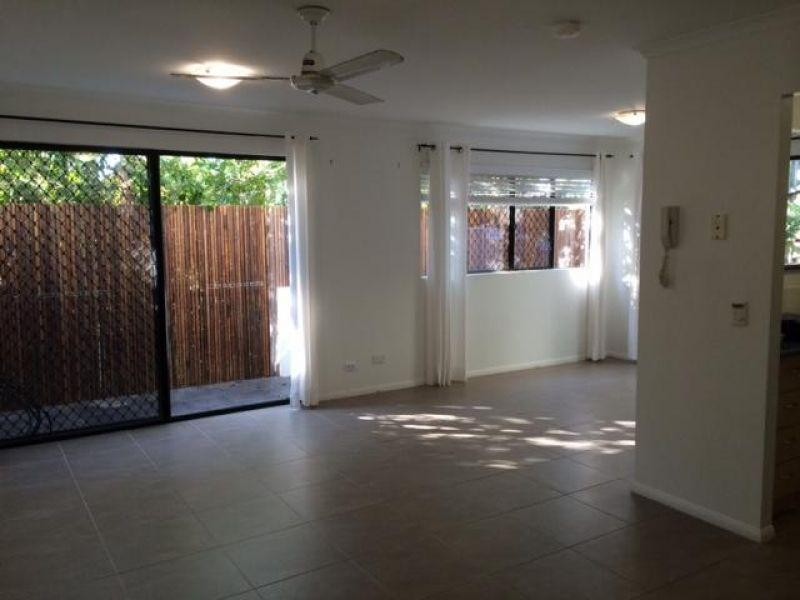 4/14 Advance Place, Sunrise Beach QLD 4567