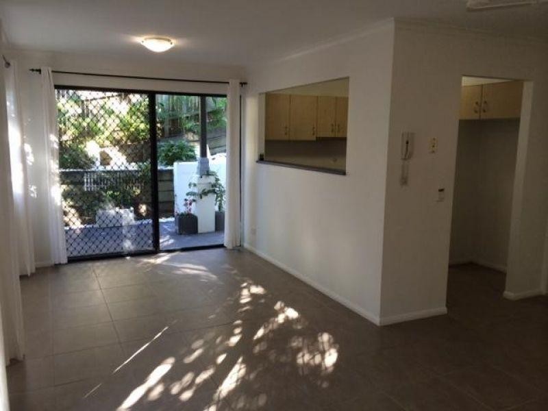 4/14 Advance Place, Sunrise Beach QLD 4567