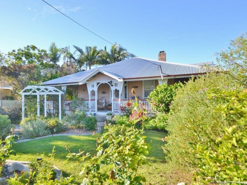 32 Hilton Road, Gympie QLD 4570
