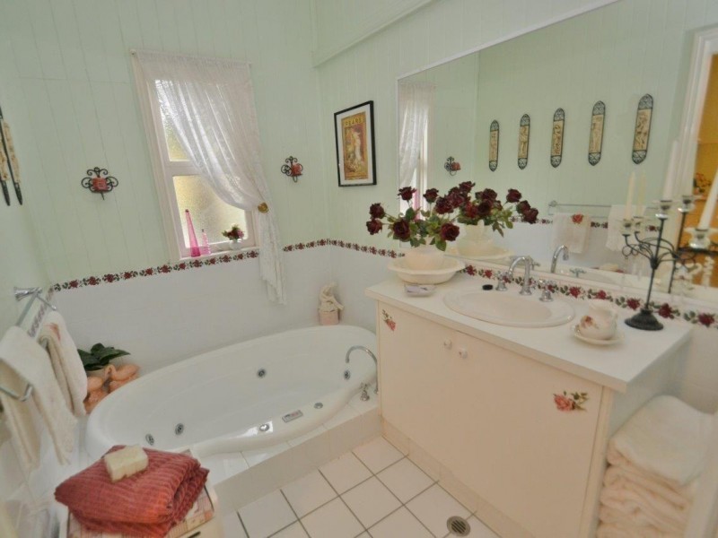 32 Hilton Road, Gympie QLD 4570