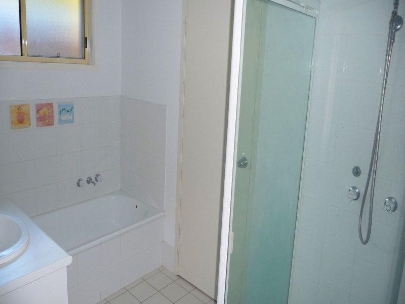 4 Lewis Street, Tewantin QLD 4565