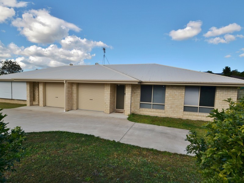 5B Vista Close, Southside QLD 4570