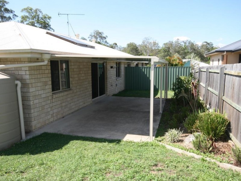 5B Vista Close, Southside QLD 4570
