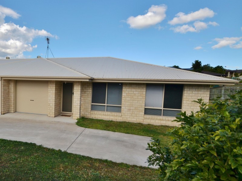 5B Vista Close, Southside QLD 4570