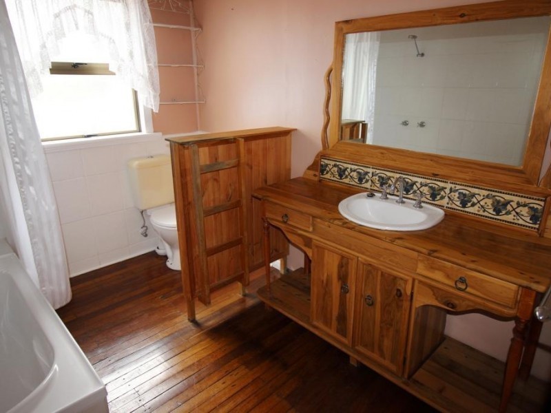 25 Myall Street, Gympie QLD 4570