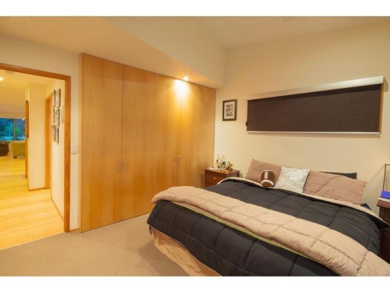 27 Creek Road, Noosaville QLD 4566