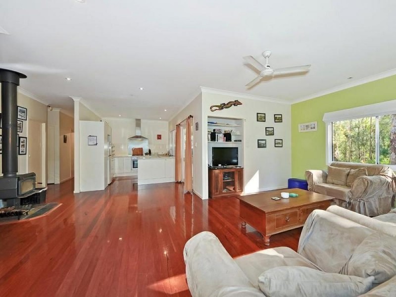 22 Paradise Drive, Noosaville QLD 4566