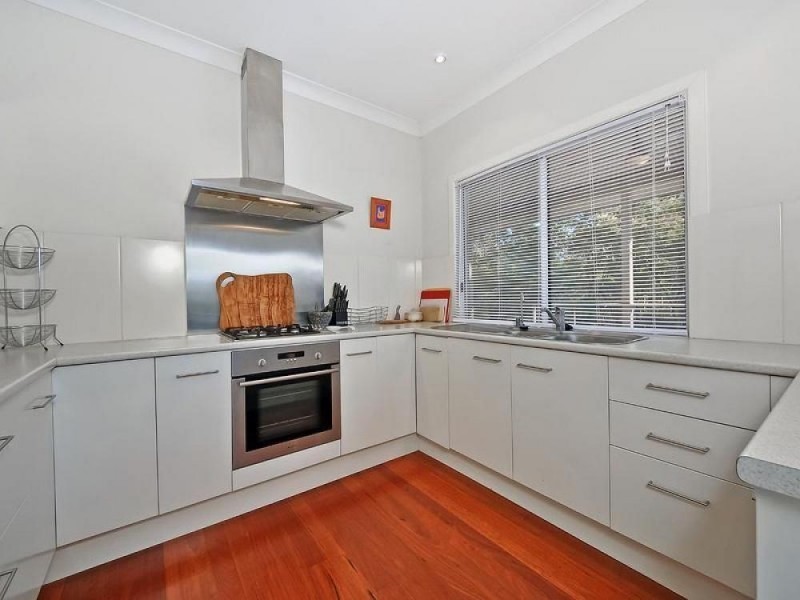 22 Paradise Drive, Noosaville QLD 4566