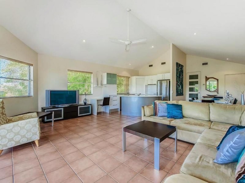 3/11 Russell Street, Noosaville QLD 4566