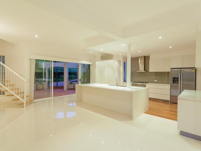 19 Mermaid Quays, Noosaville QLD 4566