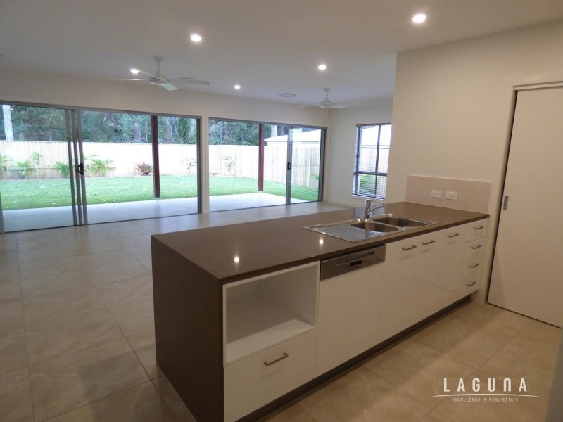 8 Livingstone Street, Tewantin QLD 4565