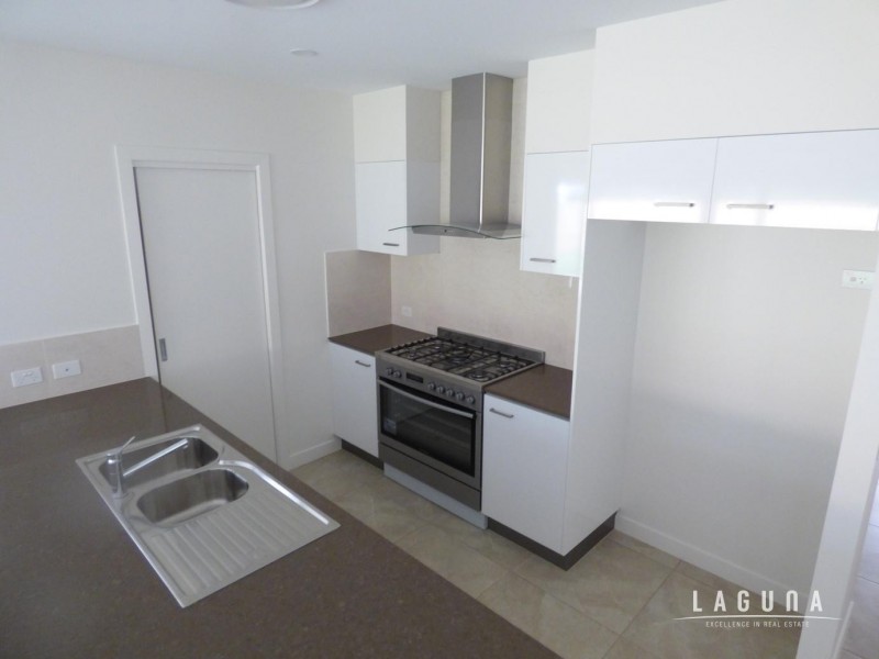 8 Livingstone Street, Tewantin QLD 4565