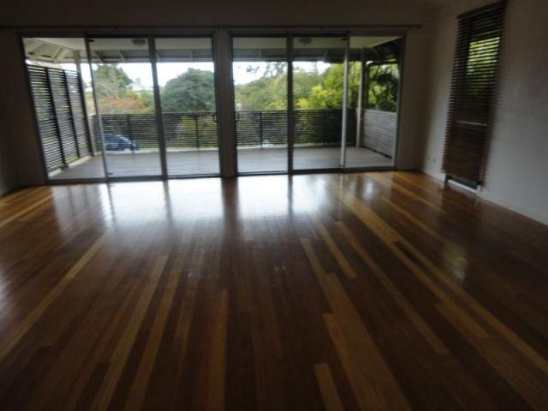 6 Ward Street, Tewantin QLD 4565
