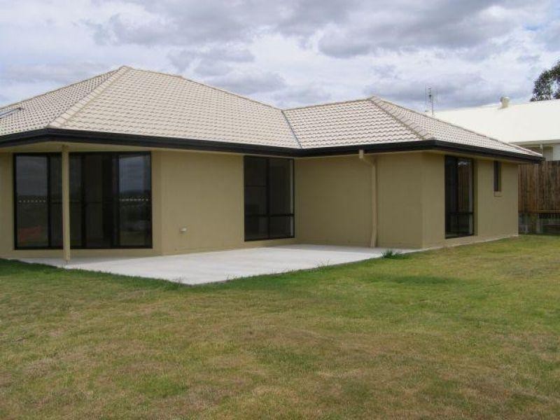 77 Gympie View Drive, Southside QLD 4570