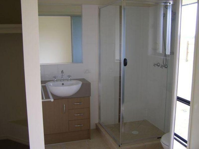 77 Gympie View Drive, Southside QLD 4570