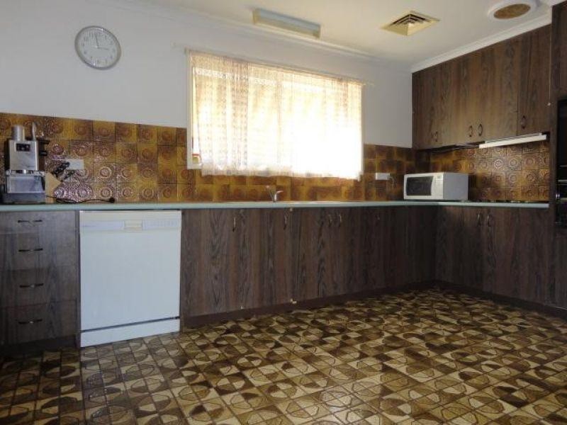 36  Creek Road, Noosaville QLD 4566