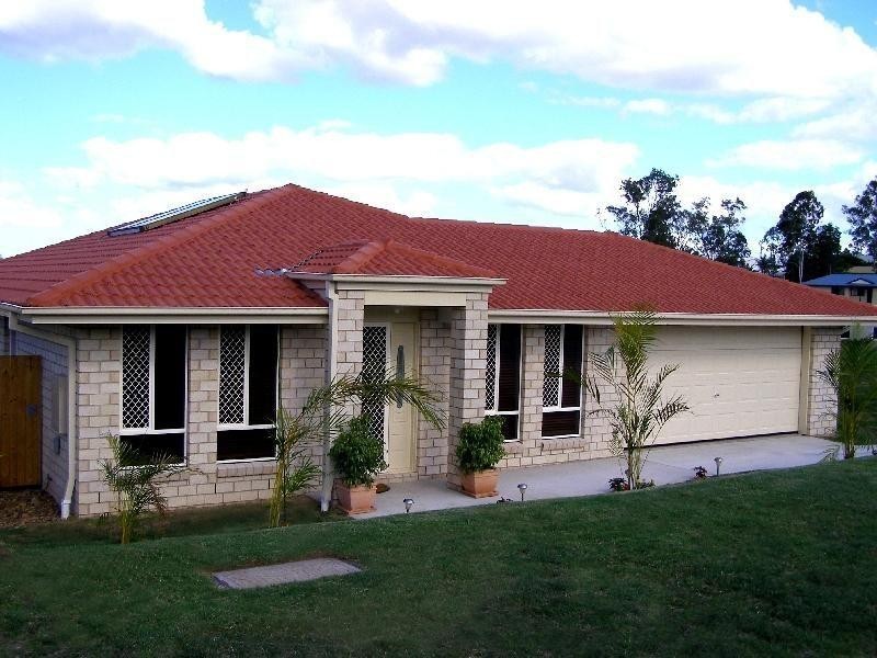 52  Gympie View Drive, Southside QLD 4570