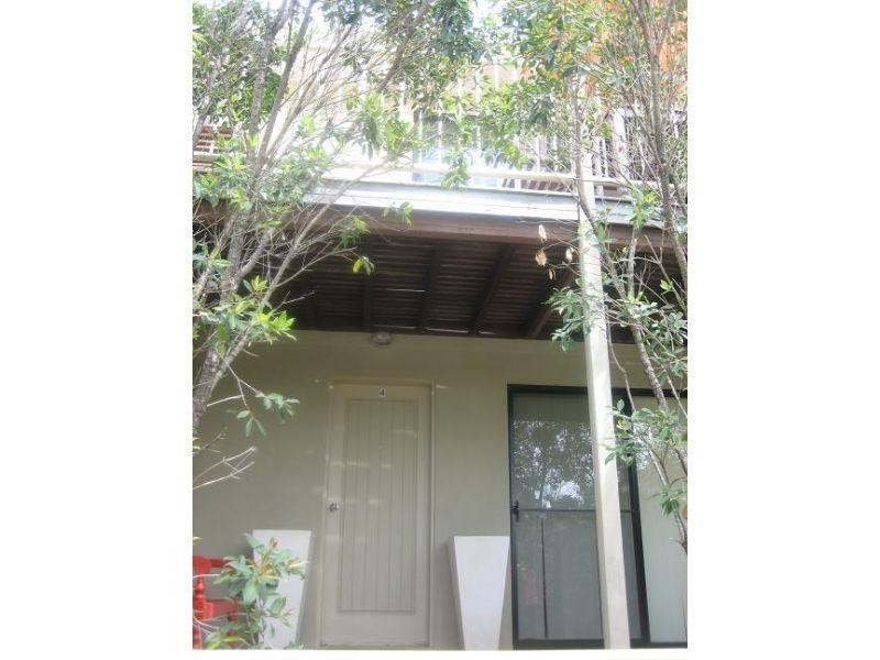 4/86 Southern Cross Parade, Sunrise Beach QLD 4567