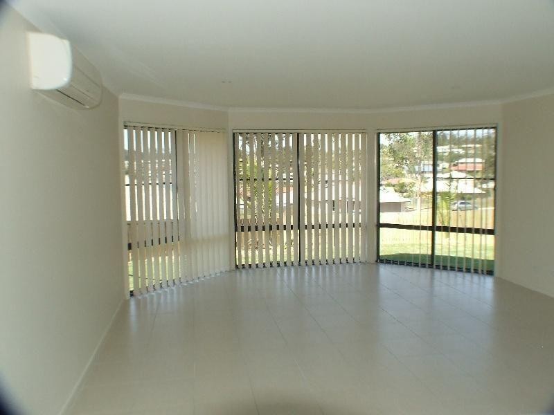 76  Gympie View Drive, Southside QLD 4570