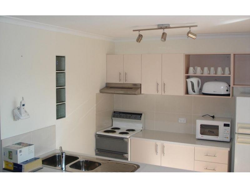 120/24 Lake Weyba Drive, Noosaville QLD 4566