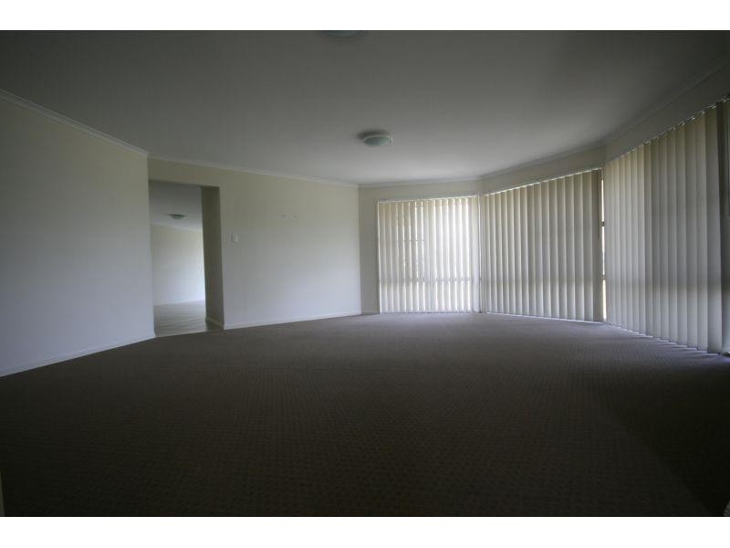 2  Jasper Court, Southside QLD 4570